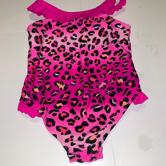 Hot Pink Leopard Print Infant One Piece Swimsuit- Size 24 Months - Picture 3 of 4